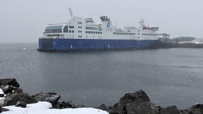 Le F.-A.-Gauthier sous la neige.