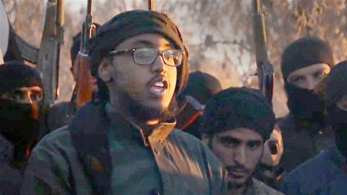 الكندي فرح محمد شيردون من أوائل الناطقين الرسميين باسم ’’الدولة الإسلامية‘‘ الذين اكتسبوا شهرة على شبكة الإنترنت.