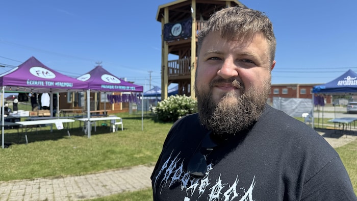 Le coordonnateur et directeur de la programmation du festival Fauve Mauve, Sébastien Fournier.