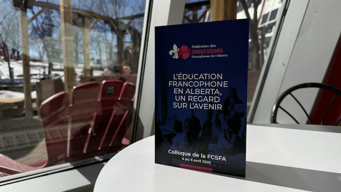 アルバータ州フランスを科学するための年次会議のリーフレット（2025年4月5日）。