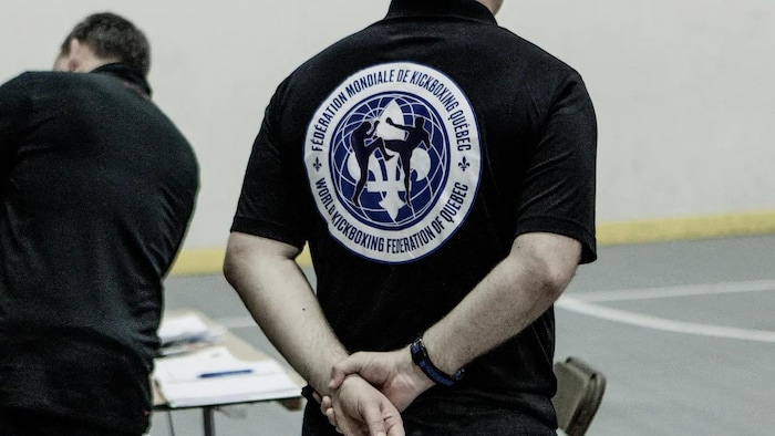 La Fédération mondiale de kickboxing Québec est une des organisations qui encadrent le kickboxing amateur. 