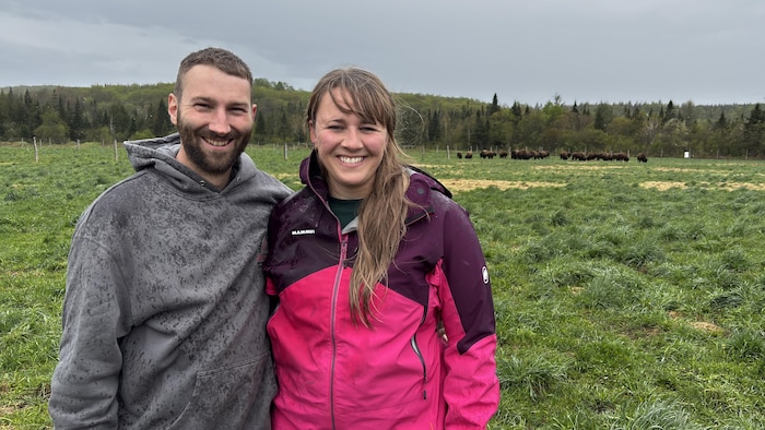 Les copropriétaires de la ferme Rustik bison. 