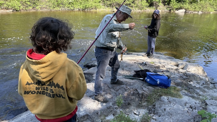 La pêche au coup pour enfants : allier sécurité et amusement