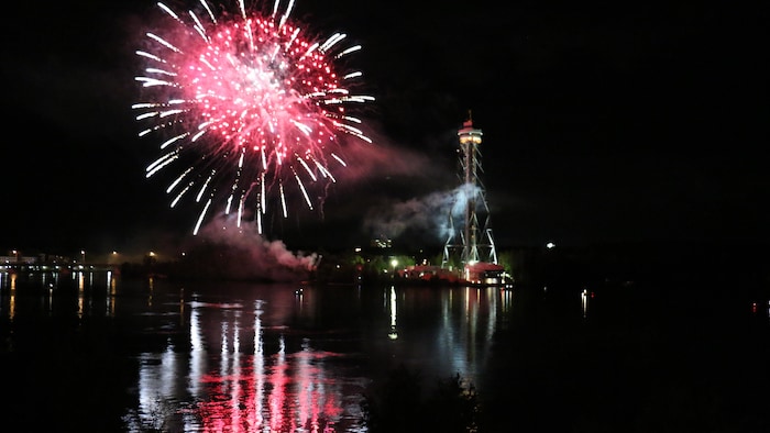 Des feux d'artifice.