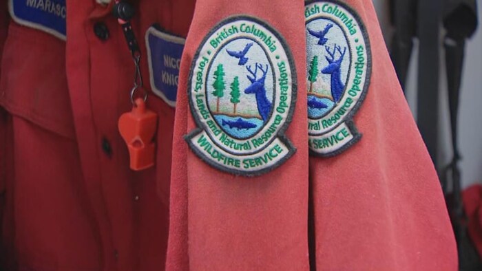 Des uniformes de BC Wildfire.