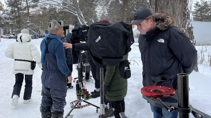 Le tournage d'un film en hiver.