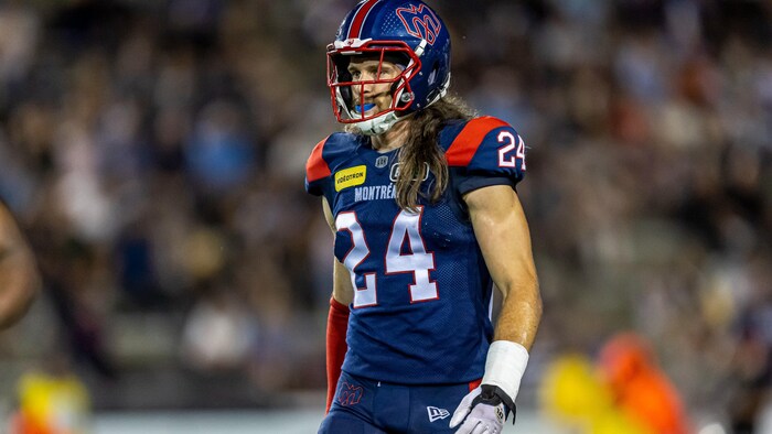 Marc-Antoine Dequoy dans l'uniforme des Alouettes.