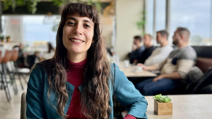 Francesca, une nomade numérique installée dans la région de Lisbonne.