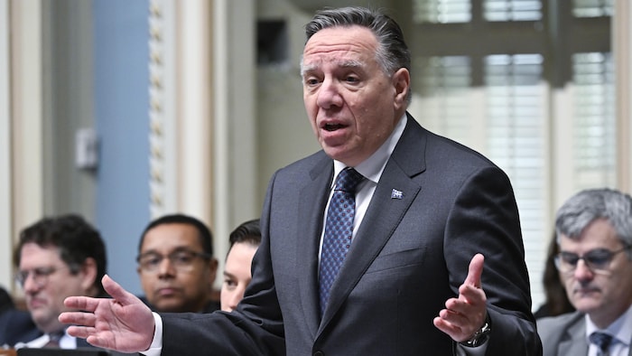 Le premier ministre du Québec, François Legault, répond à des questions à l'Assemblée nationale.