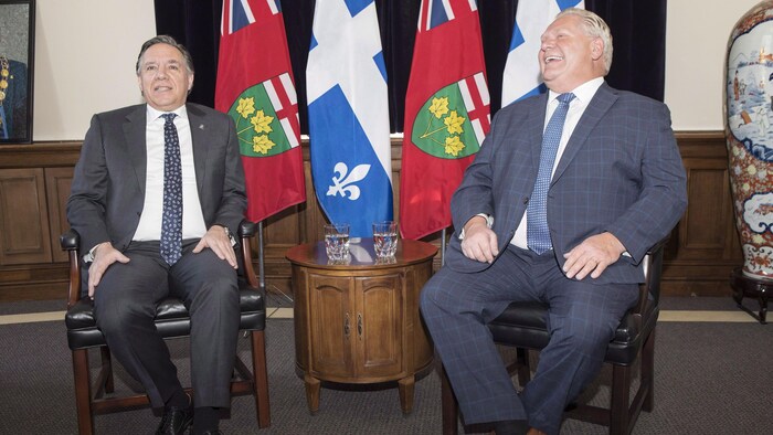 Les premiers ministres François Legault et Doug Ford lors d'une rencontre en novembre 2018.