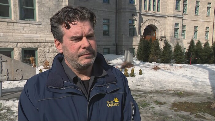 Le directeur des relations publiques de la Ville de Québec, François Moisan, en entrevue.