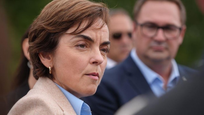 Gros plan de Christine Fréchette.