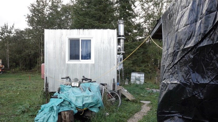 Une cabane à pêche.