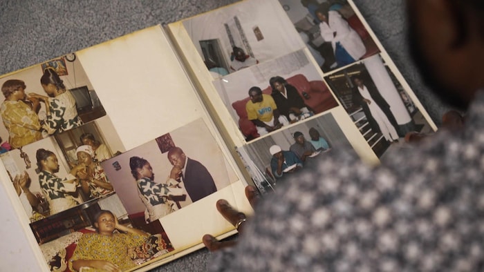 Un album photo de famille.