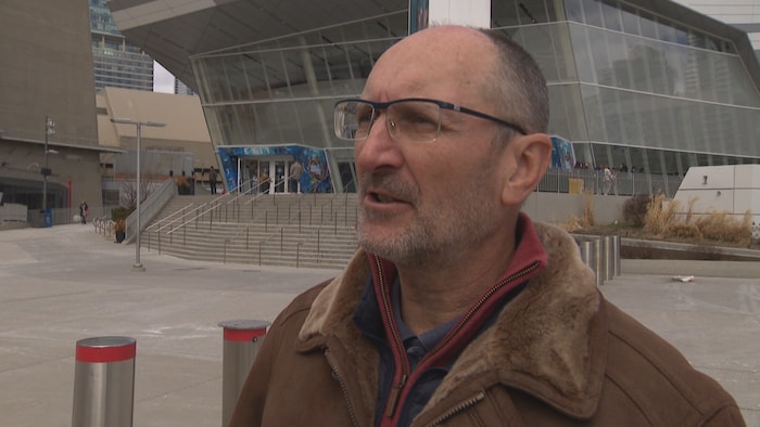 Le professeur Frédéric Dimanche.