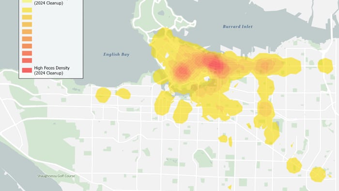 Une carte de Vancouver montrant que les endroits où le plus d'excréments ont été ramassés se trouvent dans le long des rues Granville et Hastings.