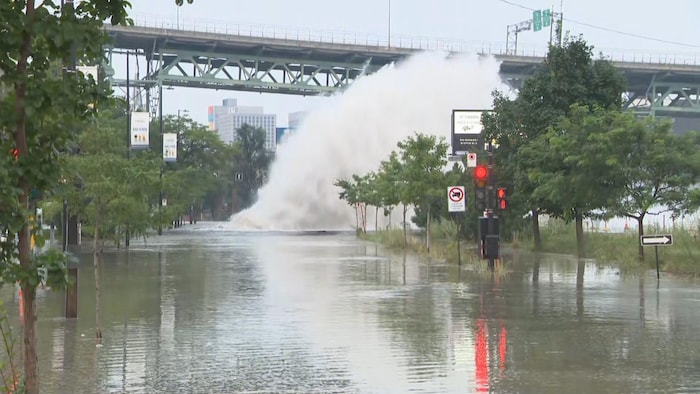 Fuite d’eau majeure à Montréal : dur réveil dans Ville-Marie | Radio-Canada