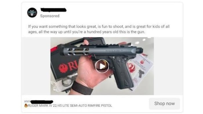 Une publicité Facebook pour un pistolet.