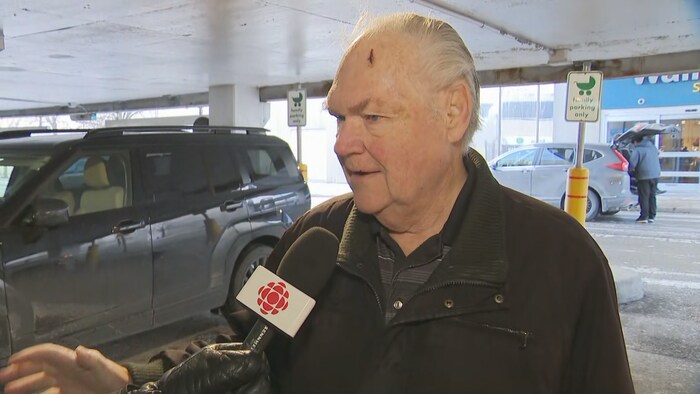 Un portrait de Gary Peck.