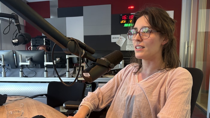 Gabrielle Trigaux en studio.