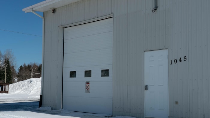 Portes du garage.