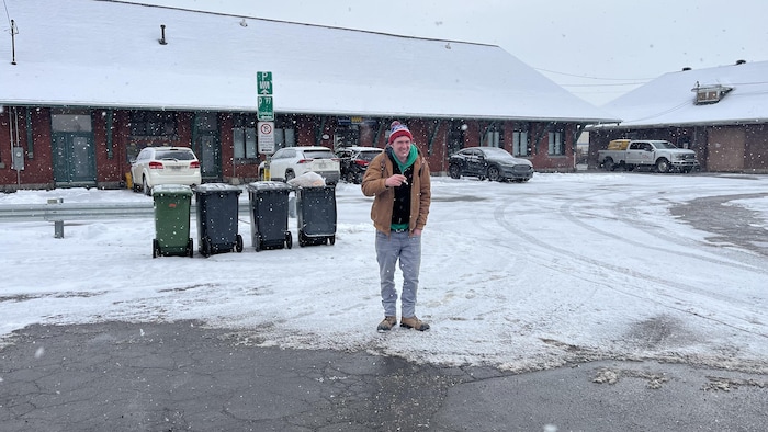 Le passager à la gare VIA Rail de Drummondville.