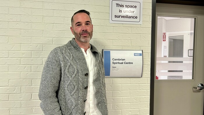 Portrait de Gaston Cotnoir, gestionnaire des services de bien-être.