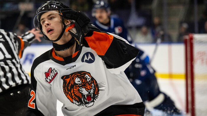 Gavin McKenna célèbre son but.