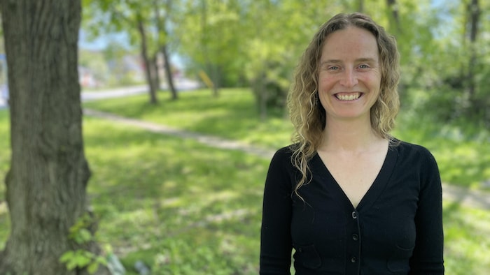 Geneviève La Roche.