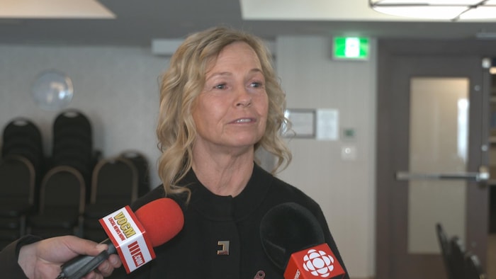 Georgina McGrath en entrevue.