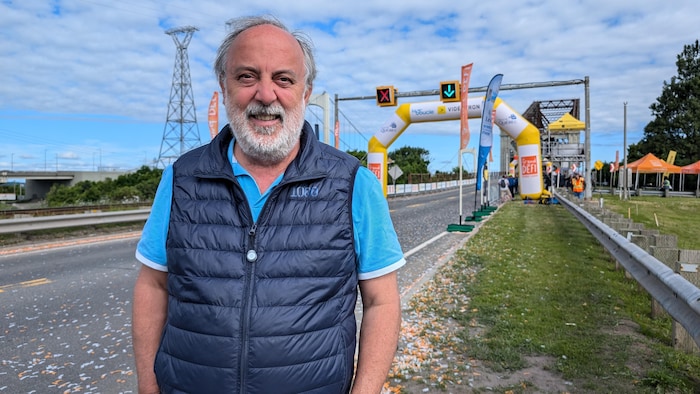 6000 cyclistes pour la Boucle du Grand Défi Pierre Lavoie | Radio-Canada