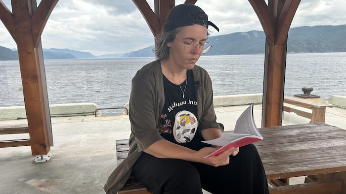 Marie-Andrée Gill au quai de Petit-Saguenay.
