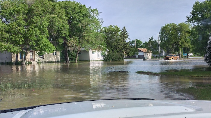 Les inondations compliquent le travail des pêcheurs, mais les