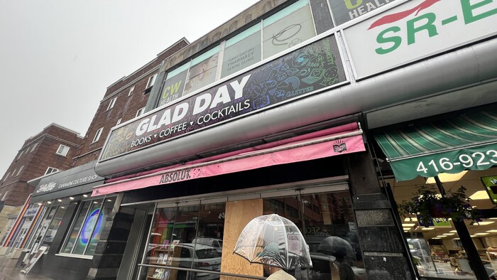 La devanture de la librairie Glad Gay.