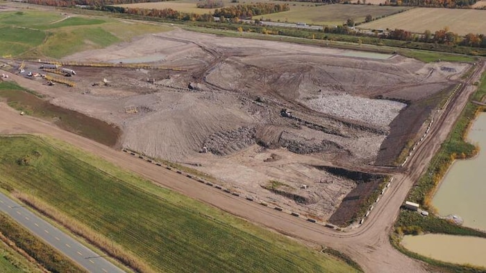 Vue aérienne du site d’enfouissement.