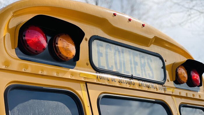 Un autobus scolaire.