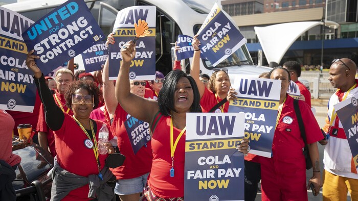 Manifestación de los miembros del sindicato United Auto Workers.