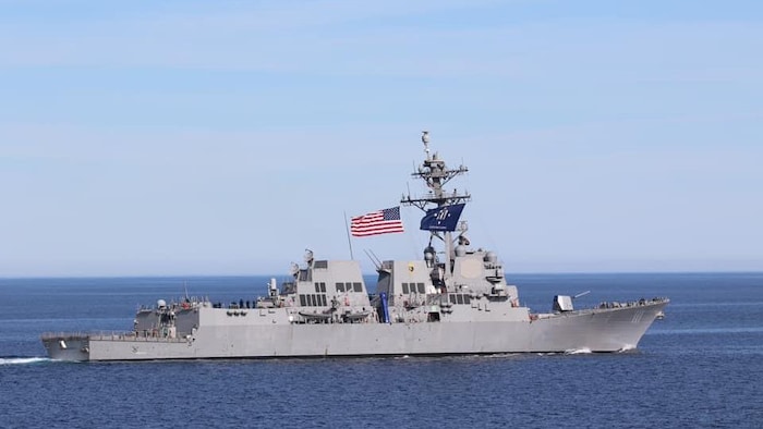 Le destroyer américain USS Spruance. 