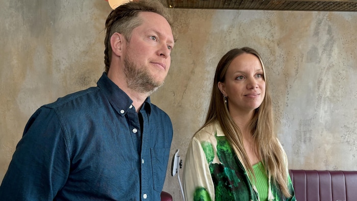 Raphaël Rioux & Charlie Abran Fréchette au restaurant le Vin Polisson à Sherbrooke.