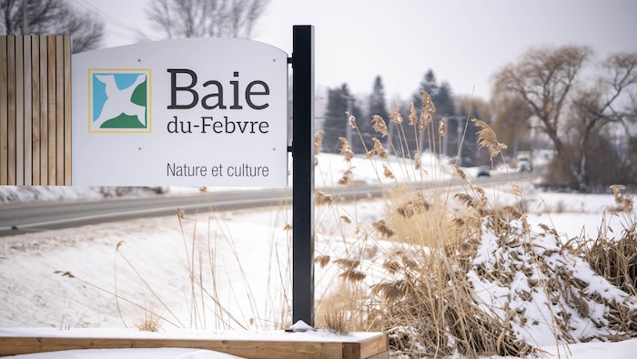 Une affiche de la ville de Baie-du-Febvre.