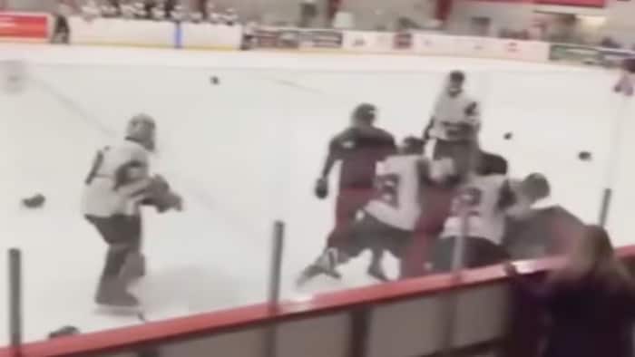 Une capture d'écran d'une vidéo ayant capté l'une des bagarres.