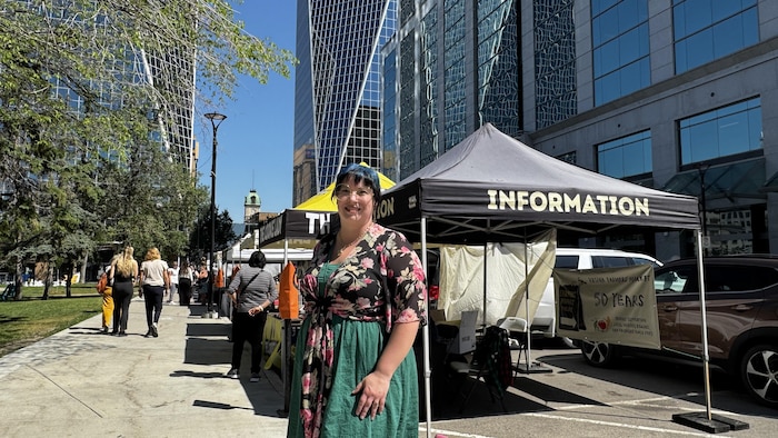 Holly Laird, la directrice générale du marché des fermiers de Regina, le 9 juillet 2025.