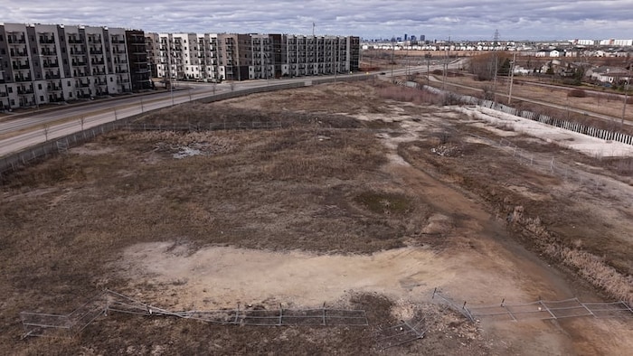 L'emplacement de Transcona encore à l'état de terrain vague.