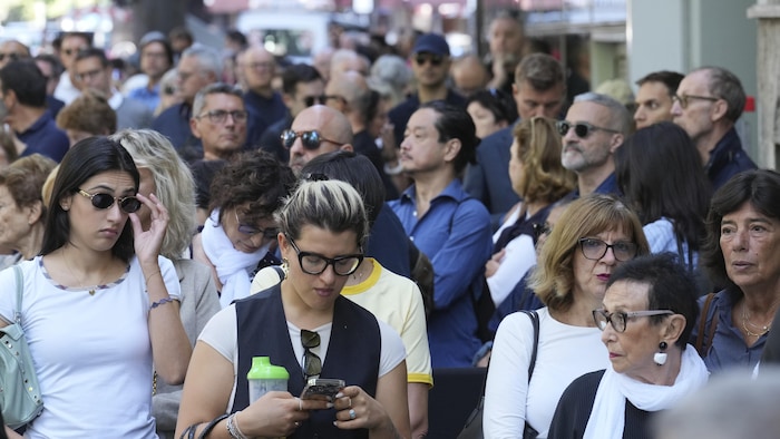 Les amis et admirateurs de Giorgio Armani sont venus nombreux lui rendre hommage.