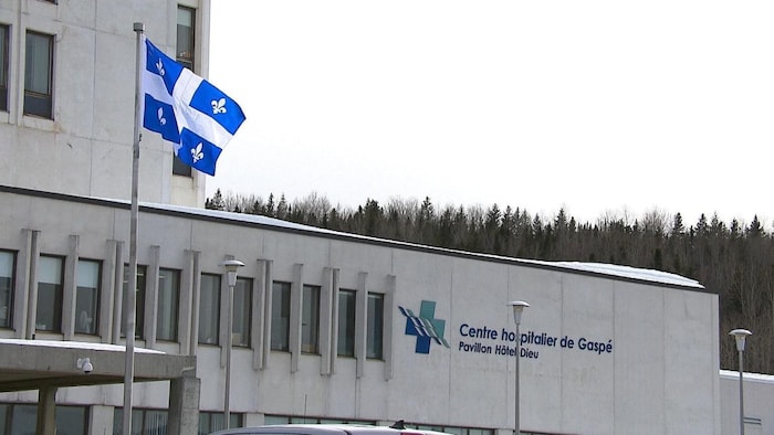 La façade de l'hôpital de Gaspé.