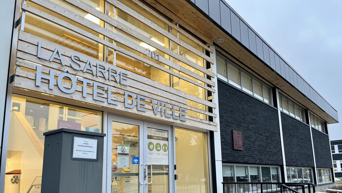 L'hôtel de ville de La Sarre.