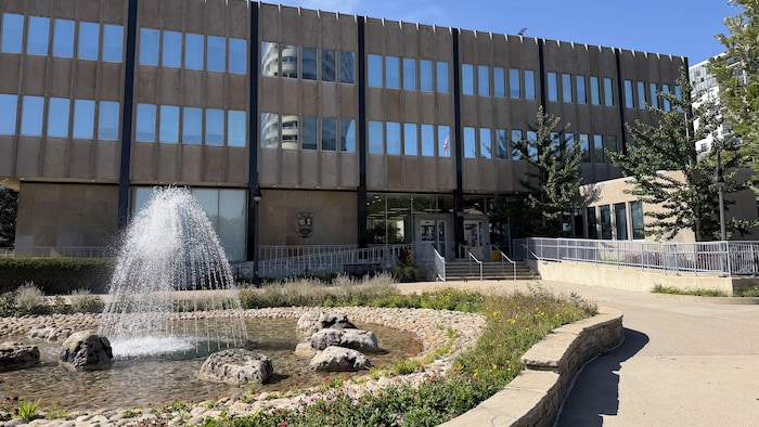 L’hôtel de ville de Sarnia.