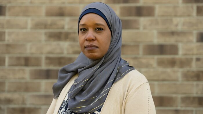 Huda Mukbil says she was treated like a second-class spy and insider threat during her 15-year career at the Canadian Security Intelligence Service in Ottawa and Toronto.
