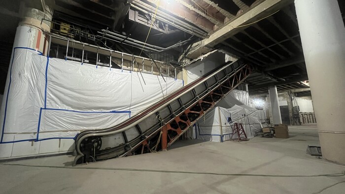 L'intérieur d'un bâtiment.