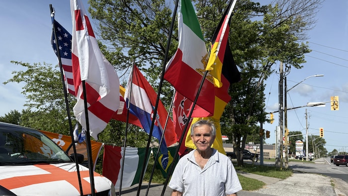 Hussein Saadat.